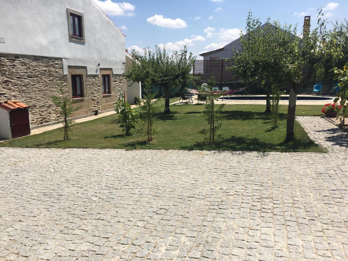 Casadaldeiadalmofala Exteriör bild