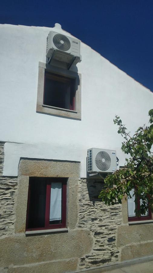 Casadaldeiadalmofala Exteriör bild